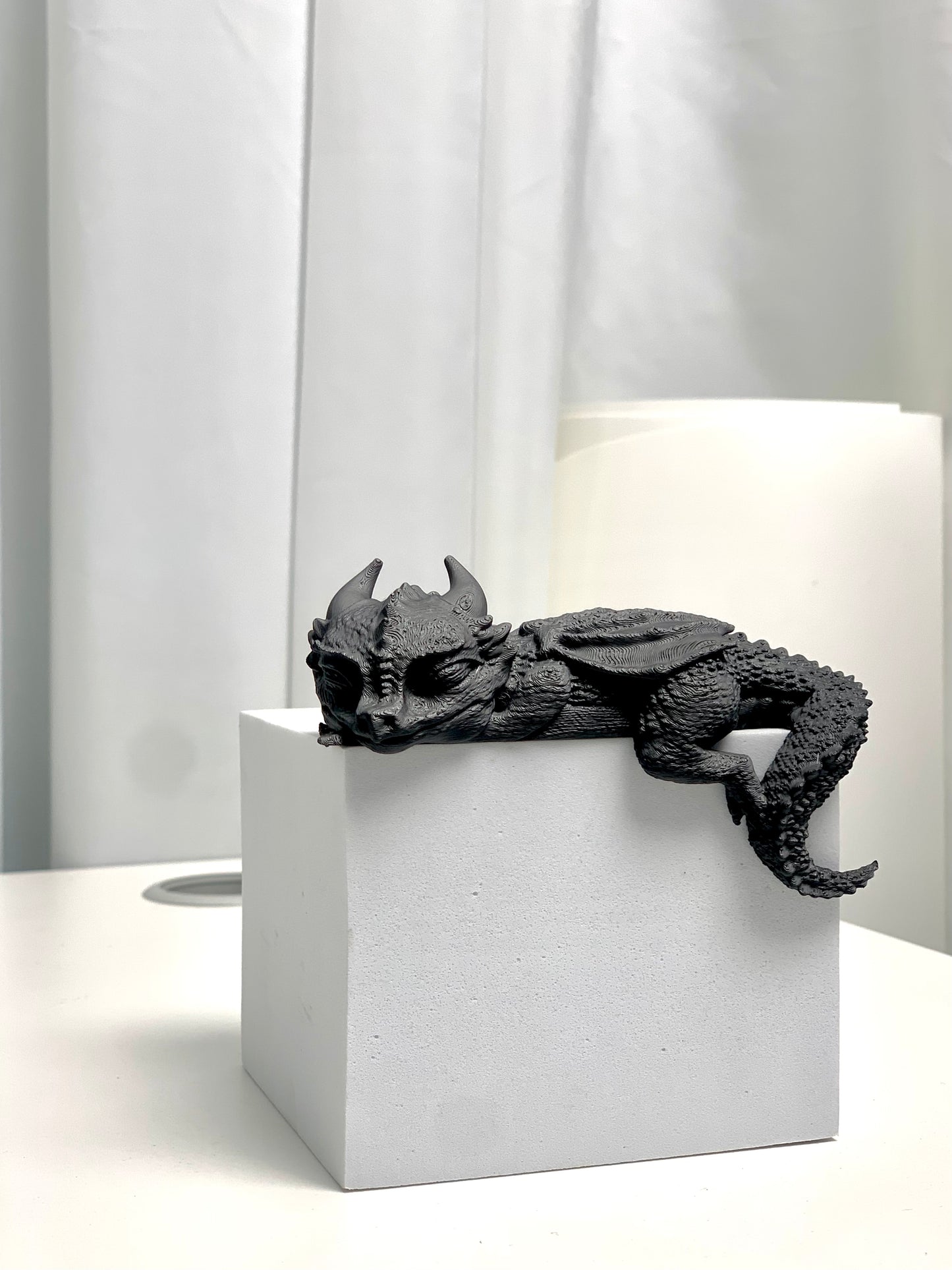 Sleep Dragon – Satisfying Dragon Fidget Toy – Stress Relief Desk Toy Gift